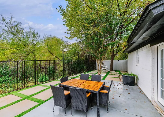 Sunset Heights Retreat Holiday home Fort Worth