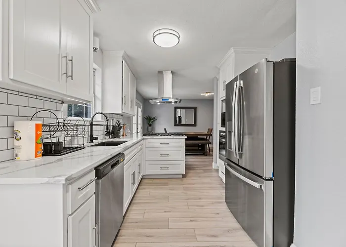 Sunset Heights Retreat Holiday home
